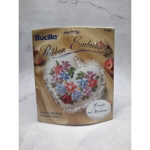 Vintage Bucilla Ribbon Embroidery Kit Floral Delight Potpourri Heart 41000 3x3